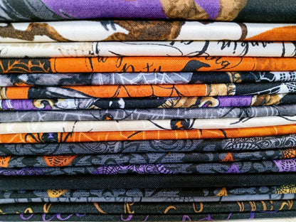 Mystery Manor - Fat Quarters (20) - Licence To Quilt