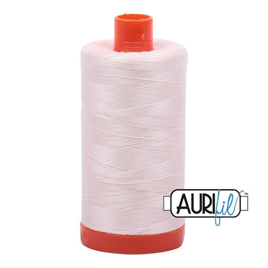 Aurifil - Mako Oyster - Licence To Quilt